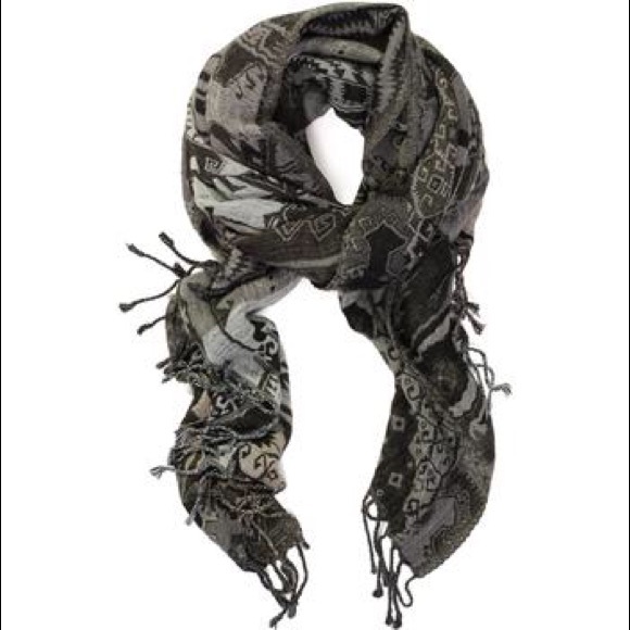 SOLD - Wilfred Wool Blanket Scarf - Picture 5 of 6